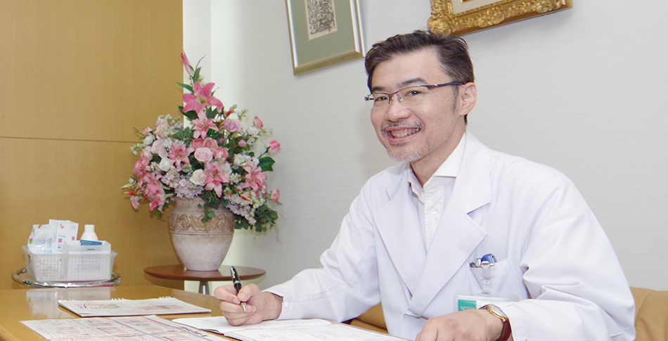 代表社員 / 薬剤師 小島 克彦